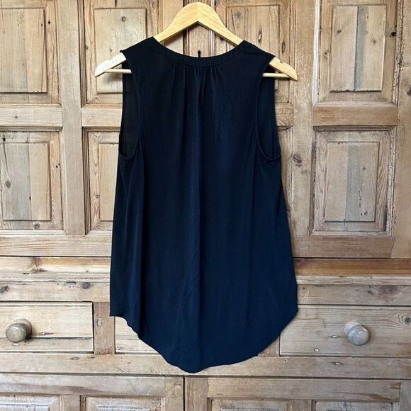 LOFT Small Black V-Neck Blouse Sleeveless Tank Top - Slight Flaw - Picture 5 of 8